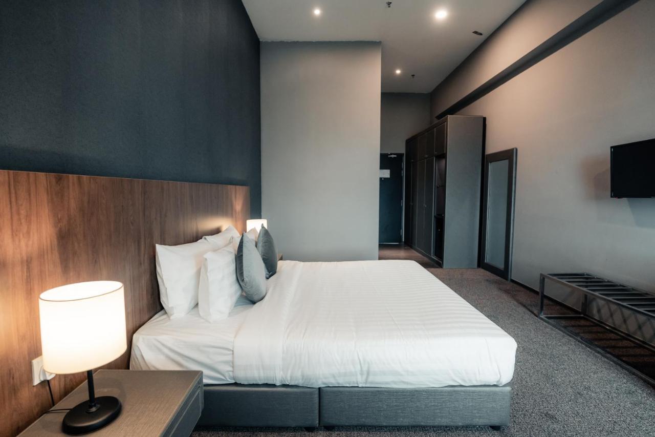 เลอเวนิว โฮเทล Hotel บางี ภายนอก รูปภาพ