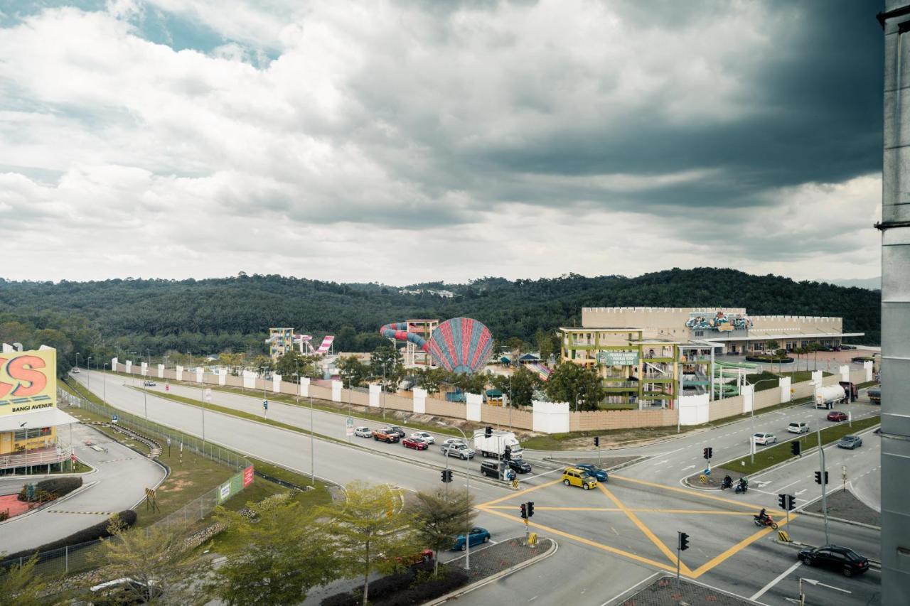 เลอเวนิว โฮเทล Hotel บางี ภายนอก รูปภาพ