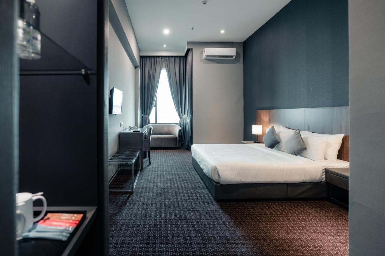 เลอเวนิว โฮเทล Hotel บางี ภายนอก รูปภาพ