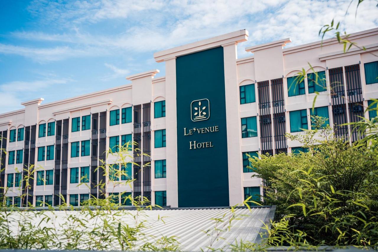 เลอเวนิว โฮเทล Hotel บางี ภายนอก รูปภาพ