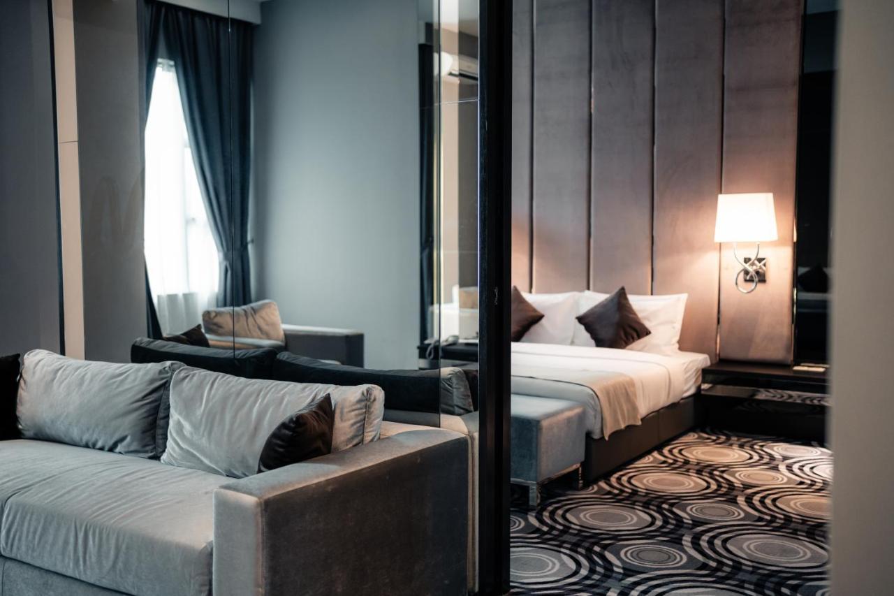 เลอเวนิว โฮเทล Hotel บางี ภายนอก รูปภาพ